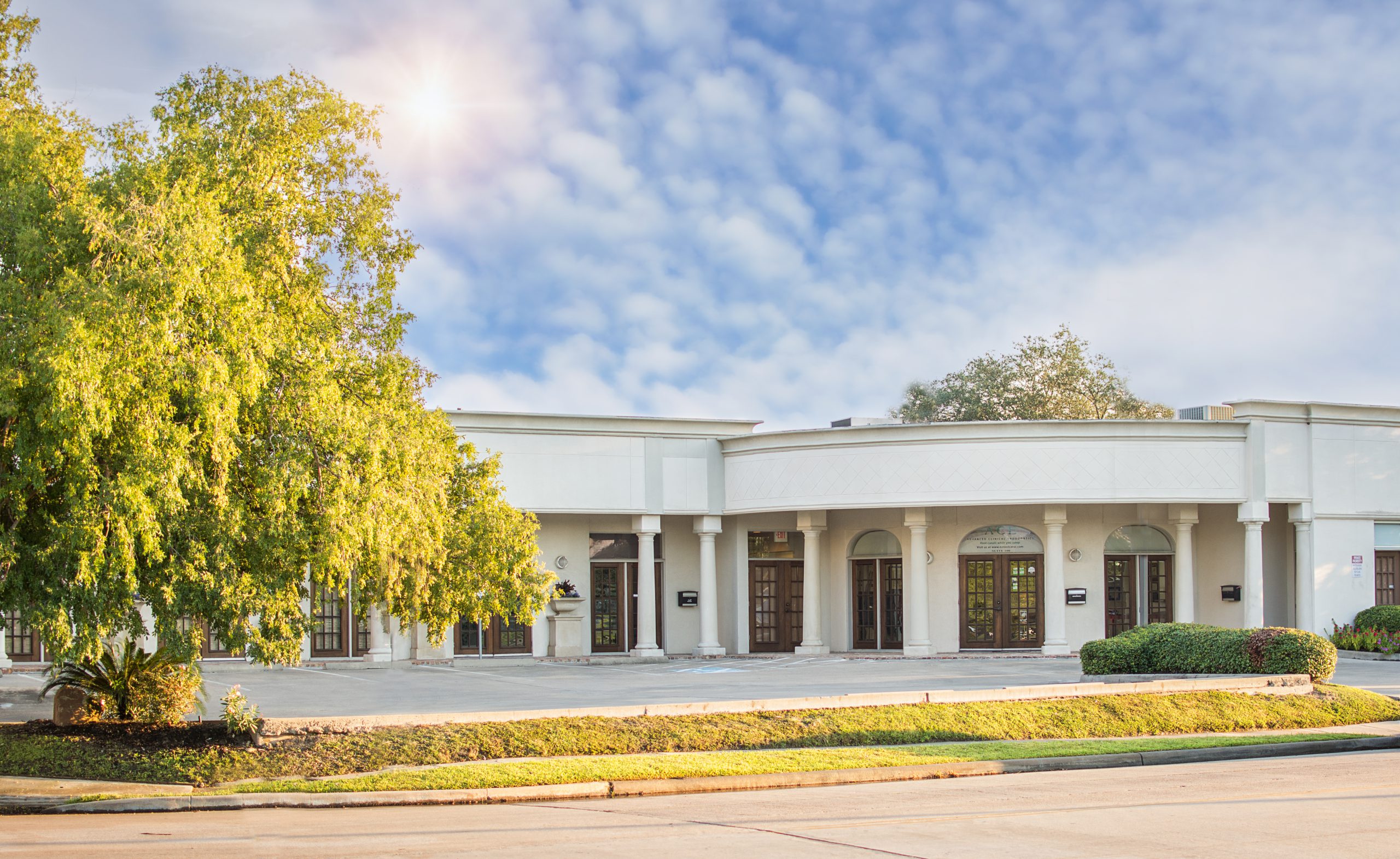 Ace Endodontics Houston – Dr. Mauricio Ceballos | Dr